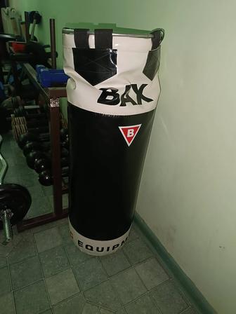Срочно продам боксерскую грушу