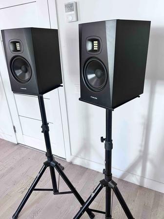 Студийные мониторы ADAM Audio
T7V - с подарками