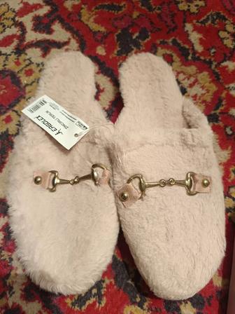 Продам тапочки