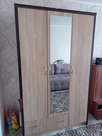 Продам шкаф