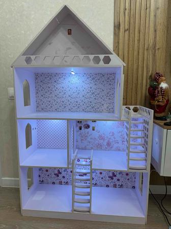 Продам кукольный домик 130/80