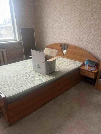 Продам спальный гарнитур