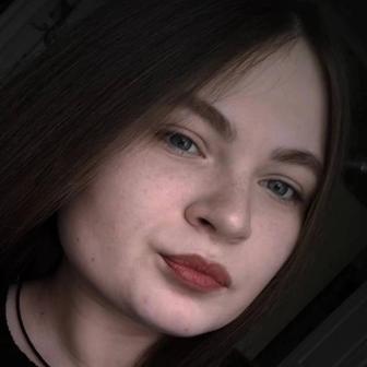 Официант / официантка