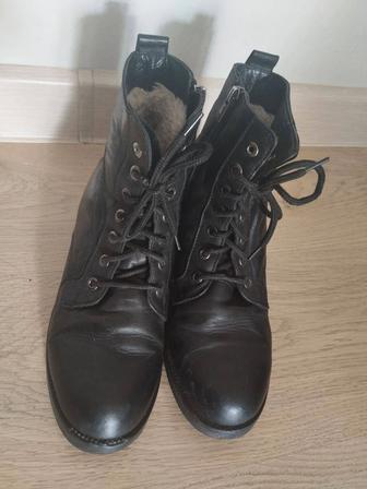 Зимние ботинки женские