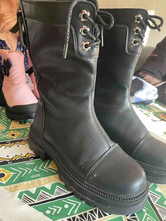 Ботинки женские