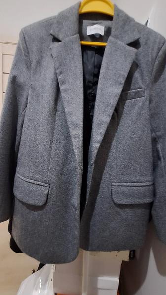 Пиджак стильный серый теплый