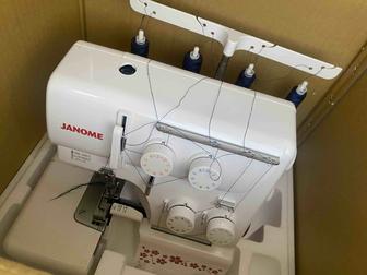 Продам оверлок Janome