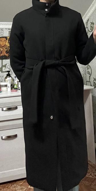 Продам утепленное пальто Lichi