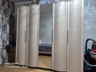 Продам шифоньер и электроплиту