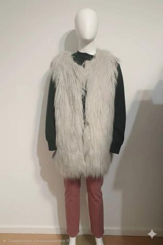 Продам жилетку Geox