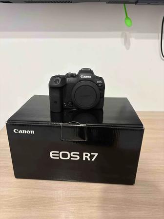 Продам фотоаппарат canon r7(body)