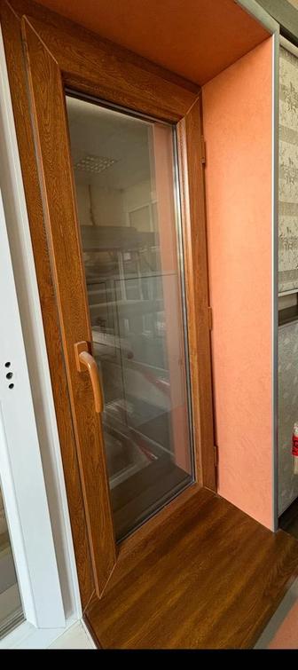 Продается окно пластиковое золотой дуб