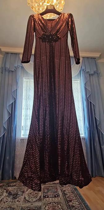 Вечернее платье