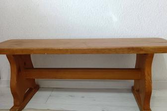 Деревянные скамейки
