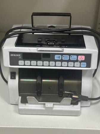 Продам Счетную машинку для денег Magner 35