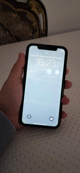 Продам iphone 11 64 gb black