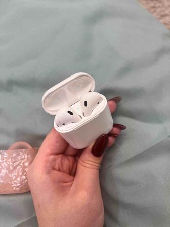 Продам AirPods 2