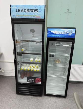 Продам витринные холодильники.