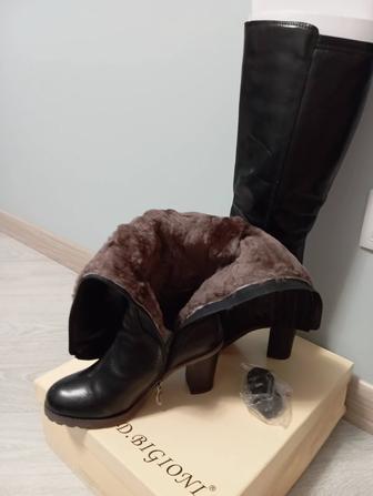 Продаю сапоги