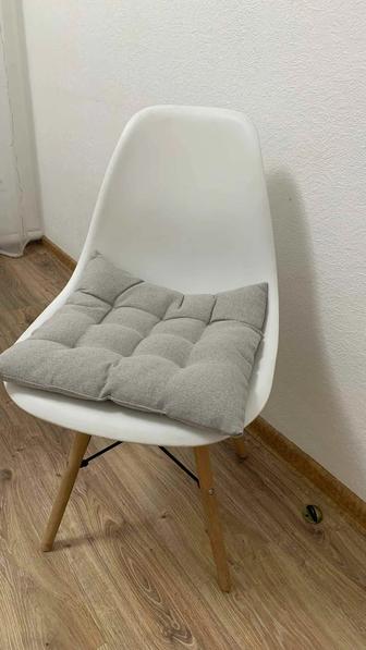 Стул икеа белый с подушкой