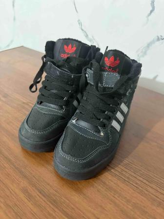 Зимние детские кроссовки!