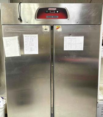 Холодильный шкаф Angelo Po