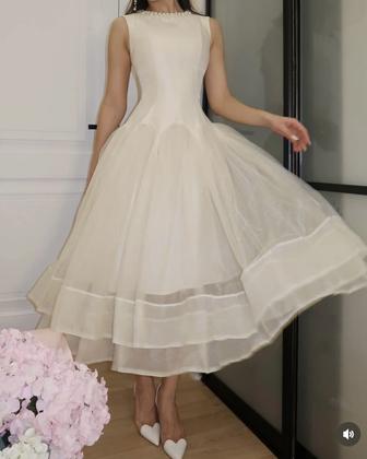 Продаю платье по низкой цене