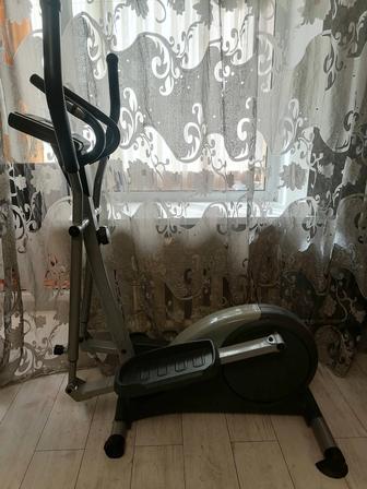 Продам тренажер эллиптический.