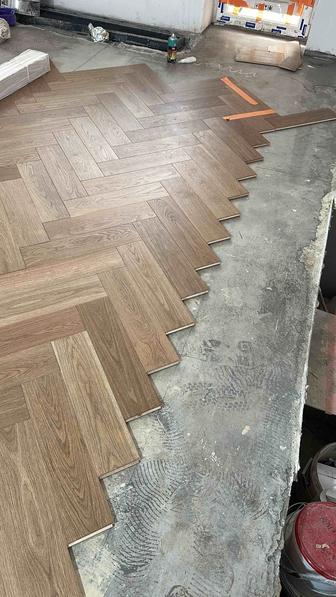 Аккуратная укладка ламината и инженерной доски гарантия качества