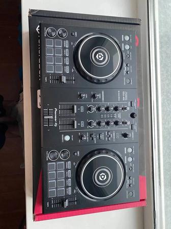 Продам Pioneer DDJ-400 диджей контроллер