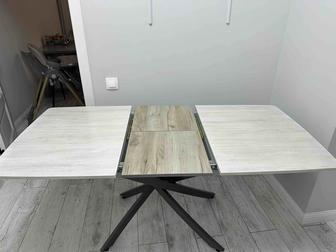 Продам кухонный стол