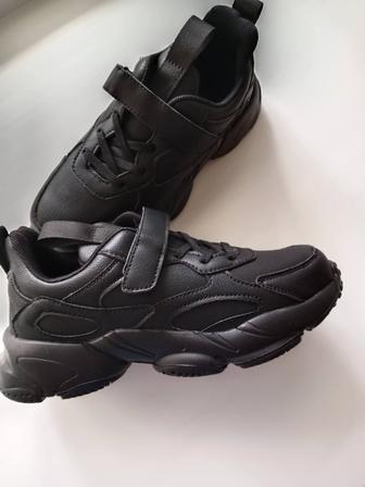 Кроссовки 37