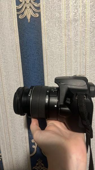 продам фотоаппарат canon EOS 250D