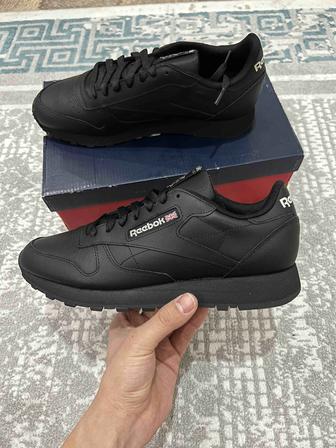 Продам Reebok classik обувь