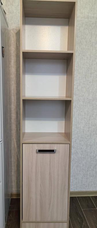 Продам шкаф пенал