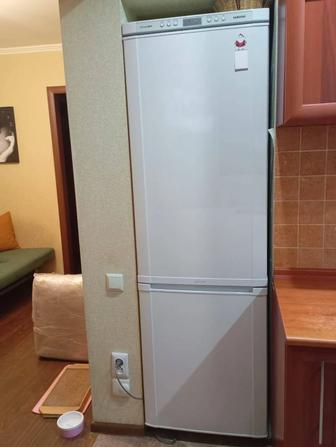 Продам холодильник Samsung