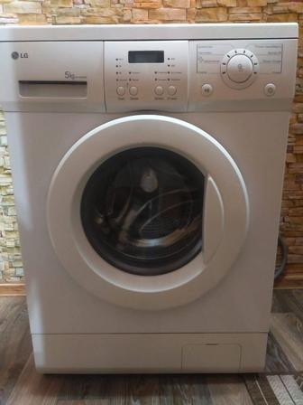 Продам стиральную машину