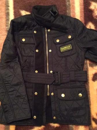 Cтильная детская куртка Barbour