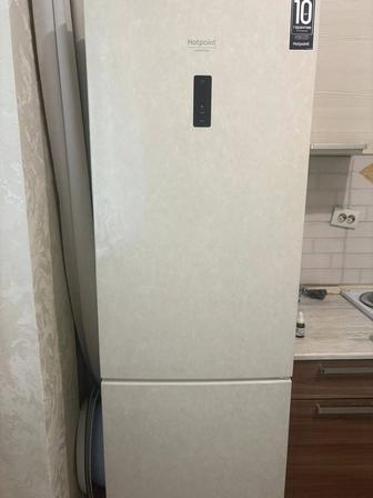 Продам холодильник Ariston