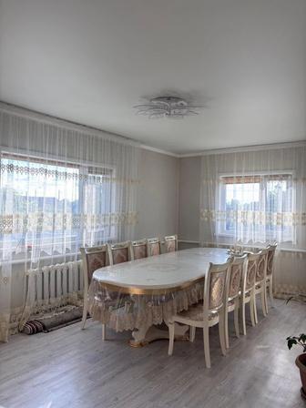 Продам стол со стульями