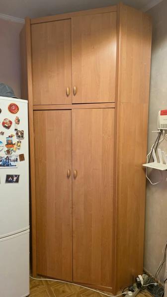 Угловой шкаф