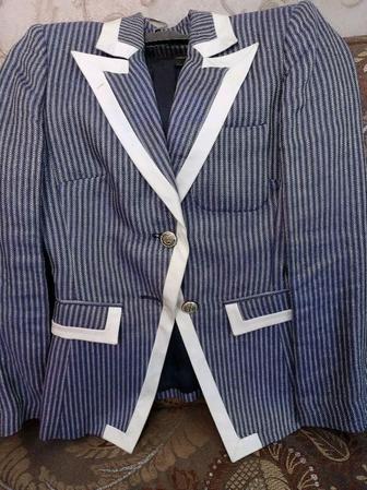 Пиджаки женские