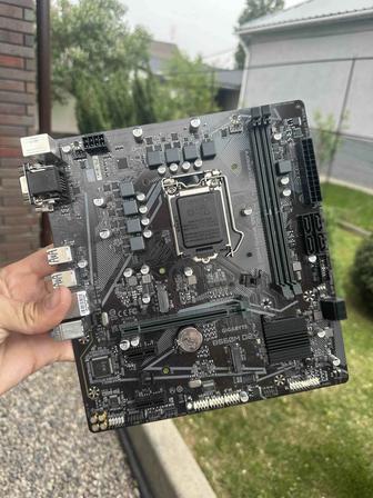 Материнские платы B-560 Gigabyte