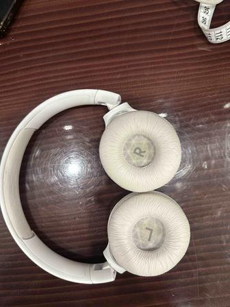 наушники JBL
