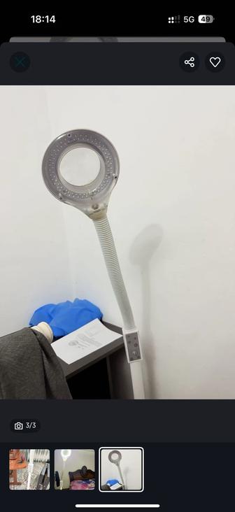 Лампа с лупой