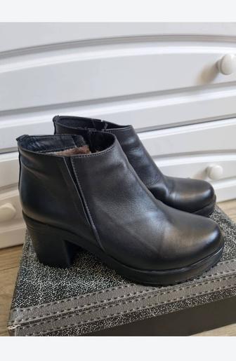 Продам Ботильоны Зима