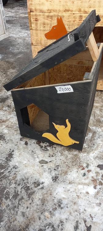 Кошачья будка с утеплением и подъемной крышей