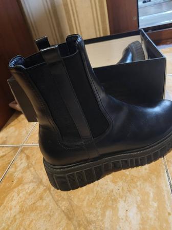 Продам сапоги 39 размер