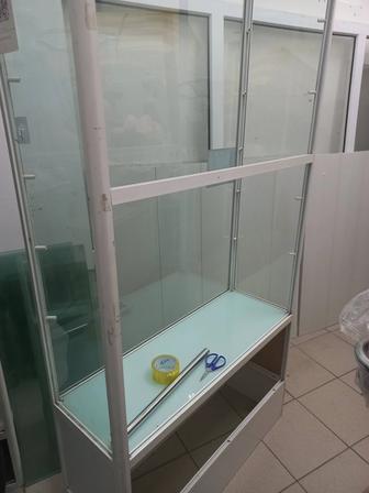 Продаю торговое оборудование. ВИТРИНЫ