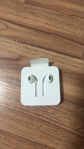 Оригинальные проводные новые наушники Apple EarPods lightning